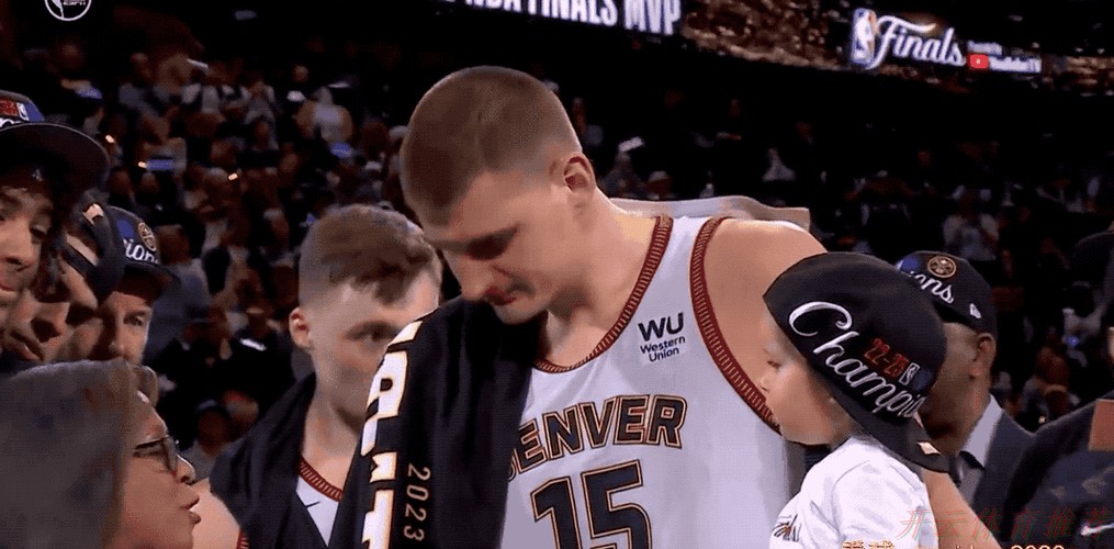 开云体育动态：约基奇独揽55分12篮板，刷新多项记录：生涯首胜50+、历史最高效中锋