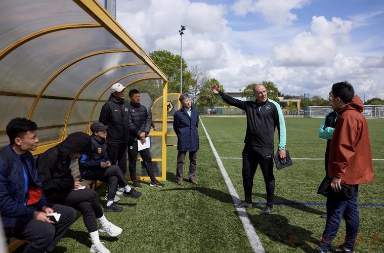 开云体育官方:中国足协与英超联赛深化合作第二期青训教练培训项目圆满收官 开云体育官方:中国足协与英超联赛深化合作第二期青训教练培训项目圆满收官